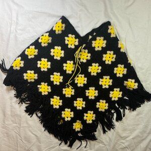 American Vintage Handmade Granny Square Poncho, Read Measurements